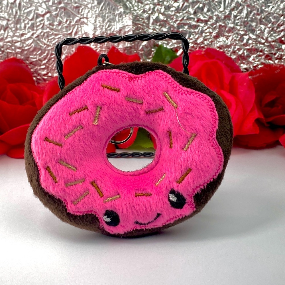 CHOCOLATE DONUT KEYCHAIN